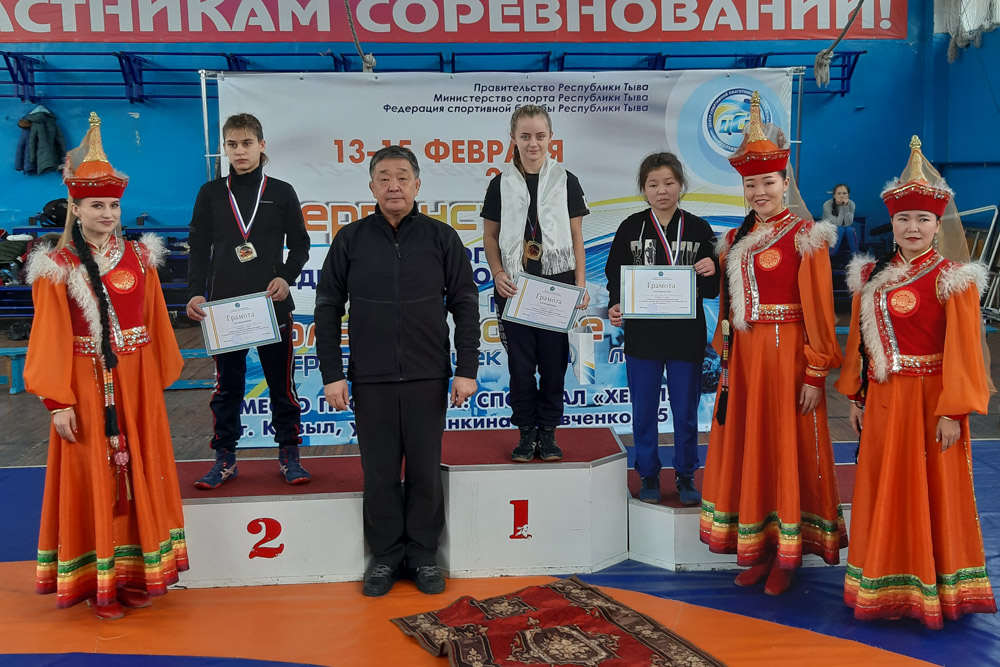 Pervenstvo SFO po zhenskoy borbe Kyzyl 02.2019 1000 101