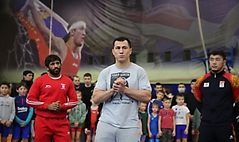 Международный мастер-класс-Власов, Махмудов, Пунии-фото Григорий Аванян, 09.01.2022_13