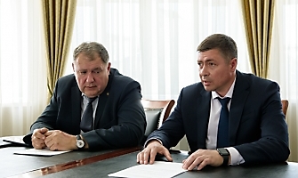 Сергей Ахапов наградил борцов и их тренеров, 26.05.2022_3