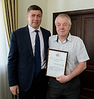 Сергей Ахапов наградил борцов и их тренеров, 26.05.2022_11