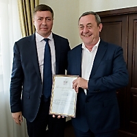 Сергей Ахапов наградил борцов и их тренеров, 26.05.2022_13