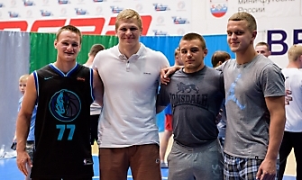 Александр Карелин встретился с участниками летних учебно-тренировочных сборов (Бердск, ЦСК 