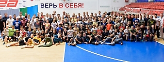 Александр Карелин встретился с участниками летних учебно-тренировочных сборов (Бердск, ЦСК 