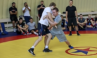 Сергей Степанов и Виктор Ведерников провели мастер-класс для юниоров Союза федераций спортивной борьбы Сибири, 8.08.2023, Ск 