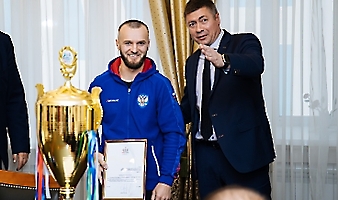 Чествование борцов греко-римского стиля в Правительстве Новосибирской области, 3.11.2023 (фото Александр Лукин)