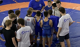 Трёхкратный победитель Олимпийских игр Александр Карелин провёл совместную тренировку в зале борьбы новосибирского спортивного комплекса «Динамо», 14.03.2024_7