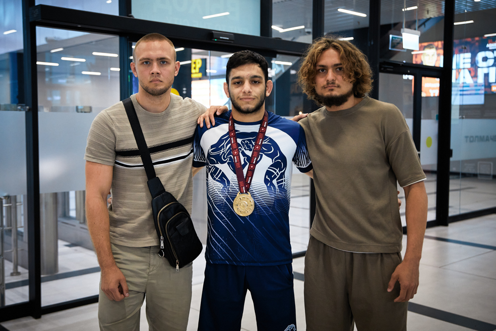 Встреча в аэропорту Грайра Оганесяна 9.07.2024 (фото Илья Федера)_25