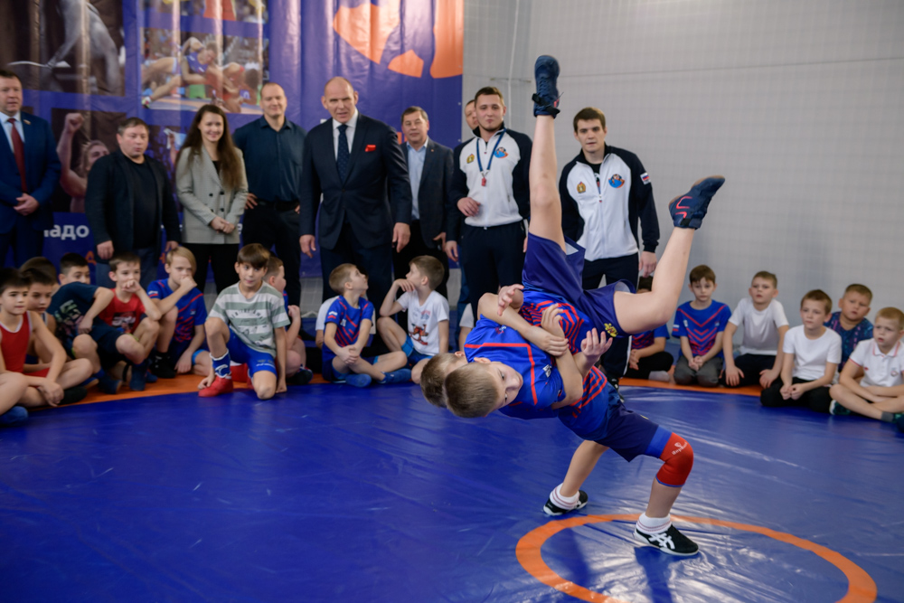 Открытия нового зала для занятий вольной борьбой в 211 школе, 29.11.2024_8