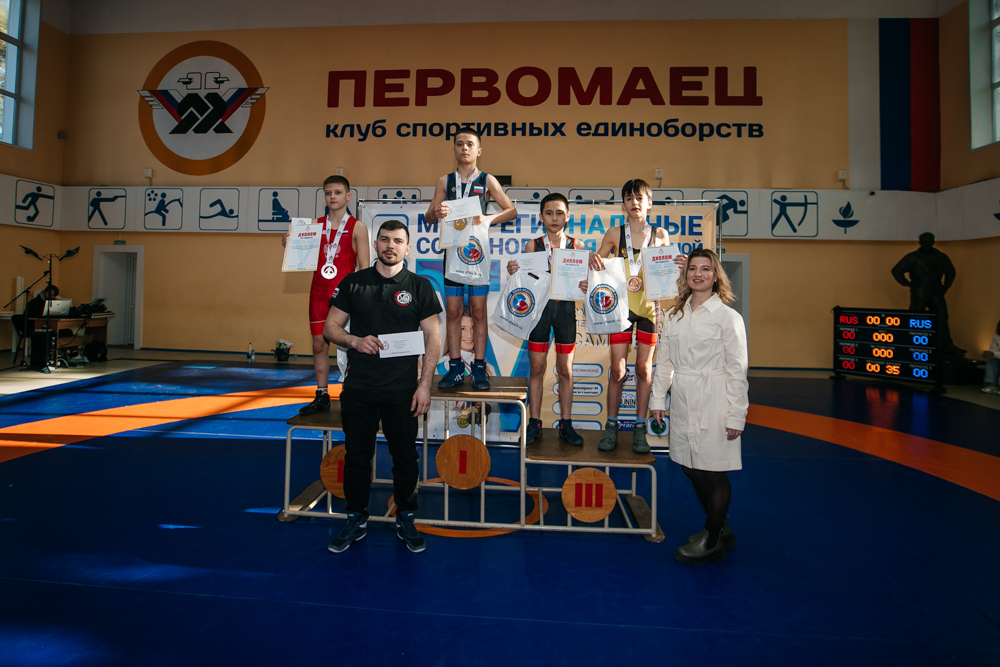 V региональные соревнования по спортивной борьбе на призы Т.Ю. Самковой (фото Дмитрий Новиков)_419