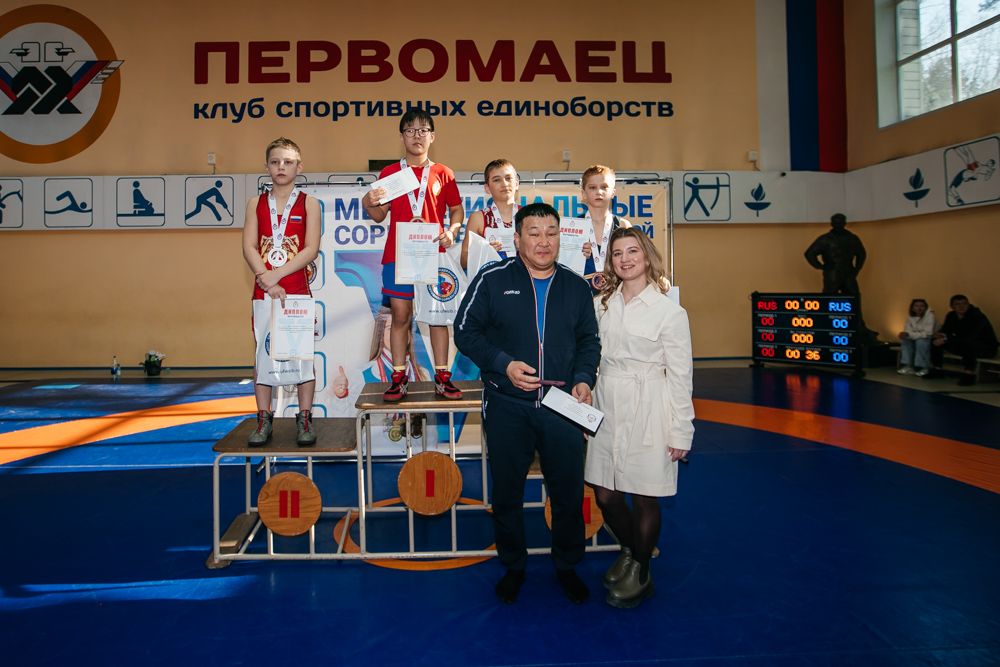 V региональные соревнования по спортивной борьбе на призы Т.Ю. Самковой (фото Дмитрий Новиков)_420