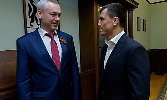Приём у губернатора. Андрей Травников поздравил Романа Власова и его тренера Виктора Кузнецова с «золотом» чемпионата Европы-2018, 05.05.2018_11