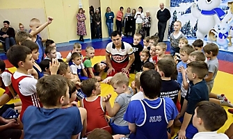 Тренировка Романа Власова в секции борьбы, лицей №13, п. Краснообск_6