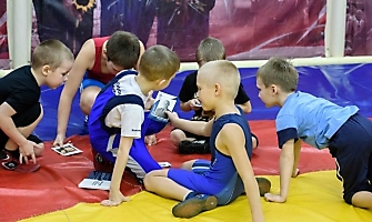 Тренировка Романа Власова в секции борьбы, лицей №13, п. Краснообск_11