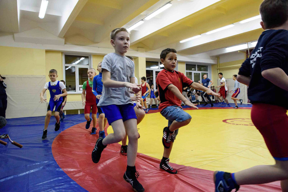 Тренировка Романа Власова в секции борьбы, лицей №13, п. Краснообск_14