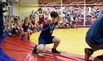 Тренировка Романа Власова в секции борьбы, лицей №13, п. Краснообск_15