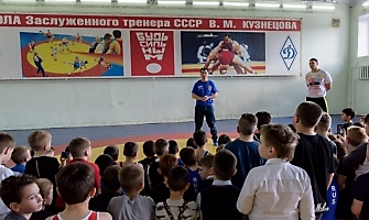 Встреча Романа Власова с юными борцами в канун Международного дня борьбы_2