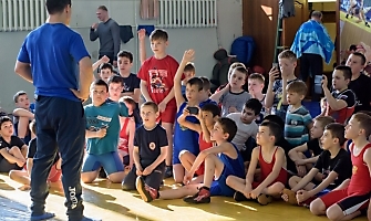 Встреча Романа Власова с юными борцами в канун Международного дня борьбы_9