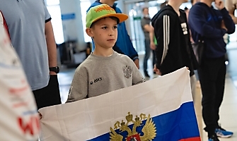 Встреча победителей первенства Европы по греко-римской борьбе в аэропорту Толмачёво С. Степанова, Ш. Ожаева, М. Лаптева-25.05.2021_9