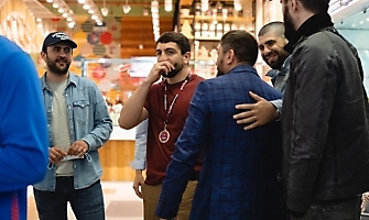 Встреча победителей первенства Европы по греко-римской борьбе в аэропорту Толмачёво С. Степанова, Ш. Ожаева, М. Лаптева-25.05.2021_83