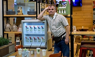 Встреча Романа Власова в аэропорту Толмачёво (Новосибирск) с чемпионата мира-2021 (13.10.2021)_20